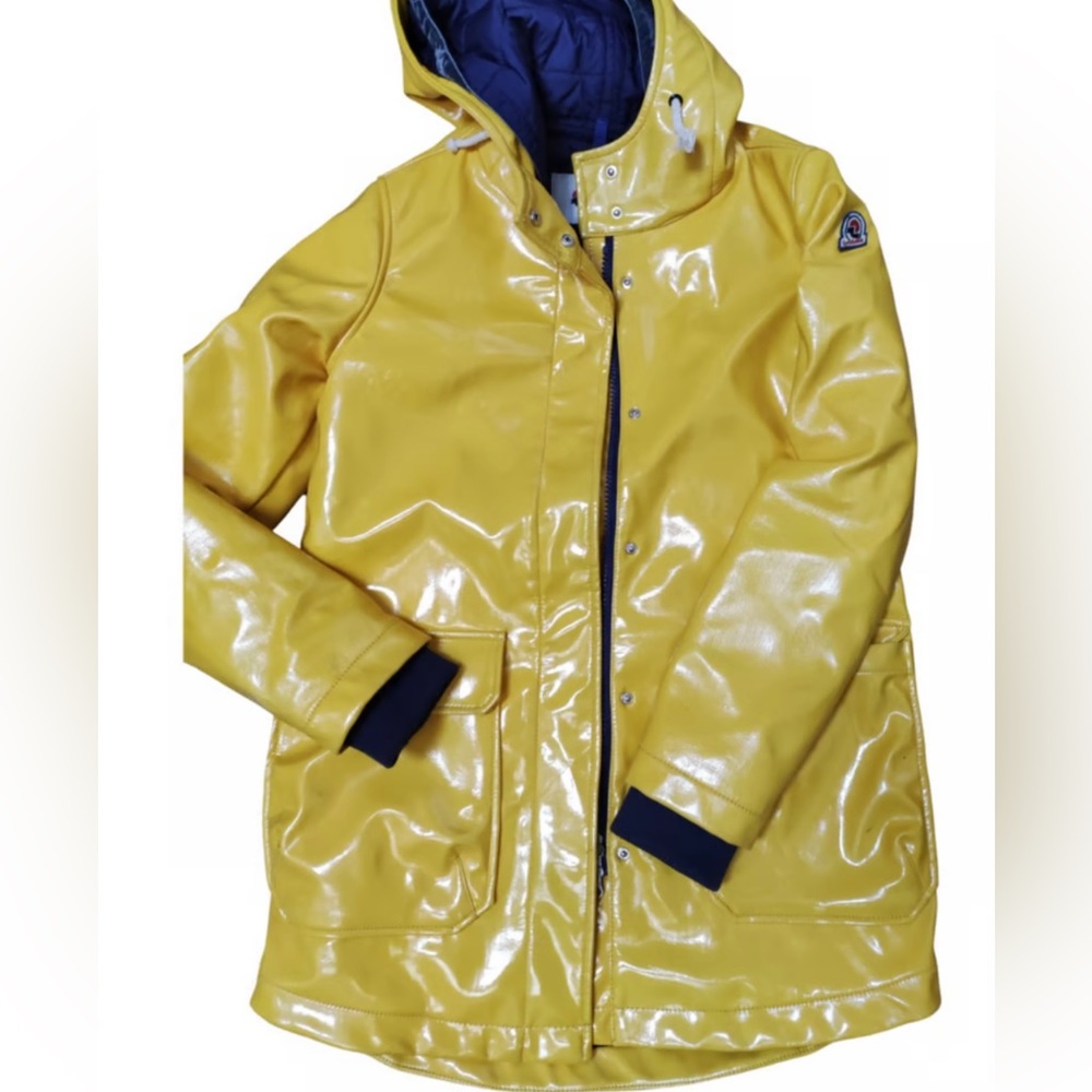 Invicta Yellow Patent Rain Jacket/Coat Size 42FR  US 6